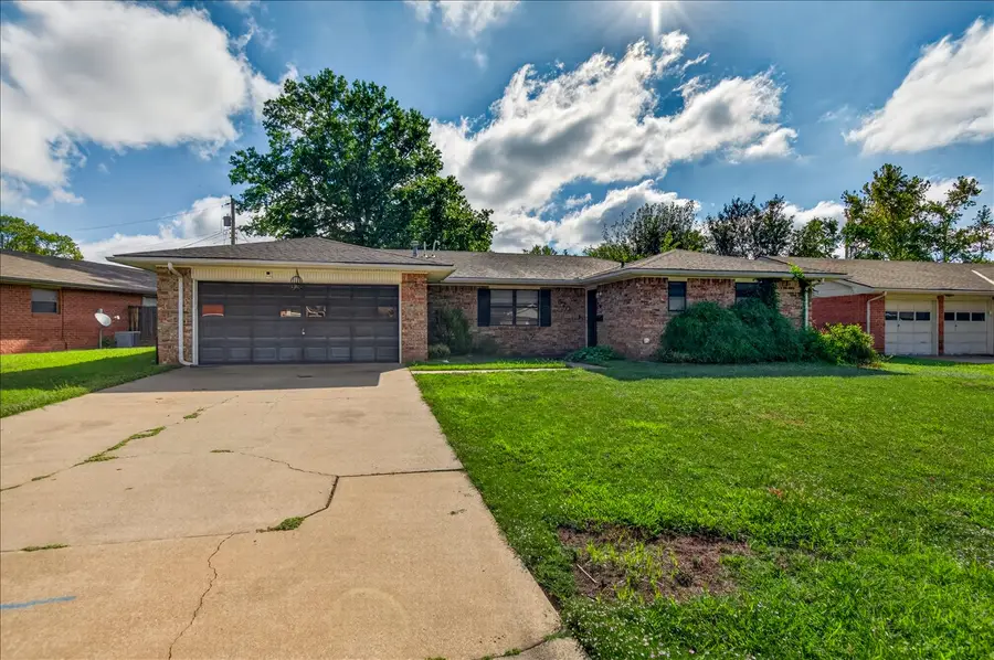 520 S Barclay Avenue, Dewey, OK 74029 - #2
