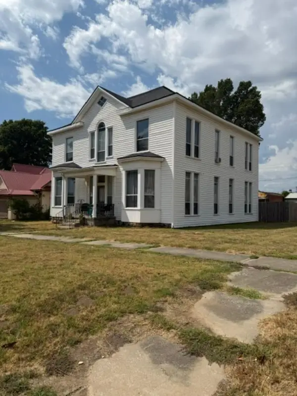 224 N Oak Street, Holdenville, OK 74848