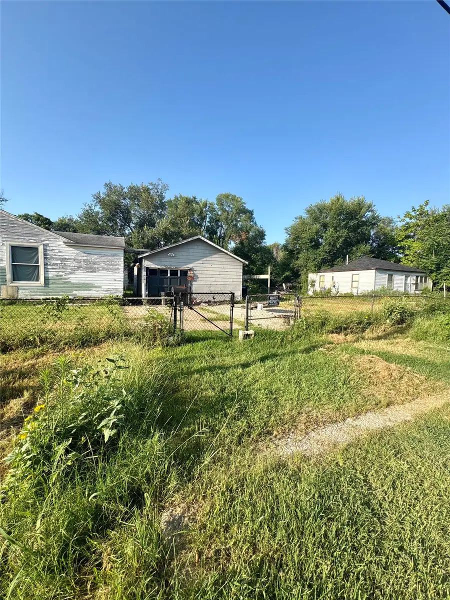 1104 S 53rd West Avenue, Tulsa, OK 74127 - #2