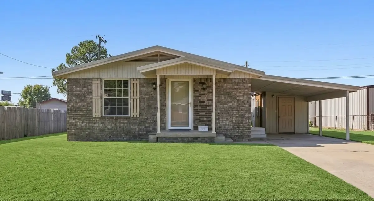 212 Duncan Avenue, Checotah, OK 74426 - #1