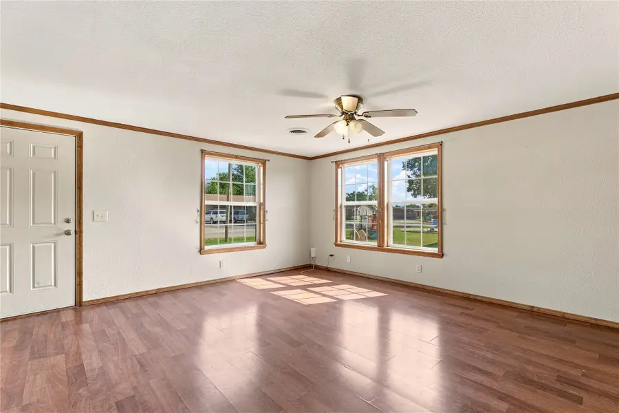212 Duncan Avenue, Checotah, OK 74426 - #3