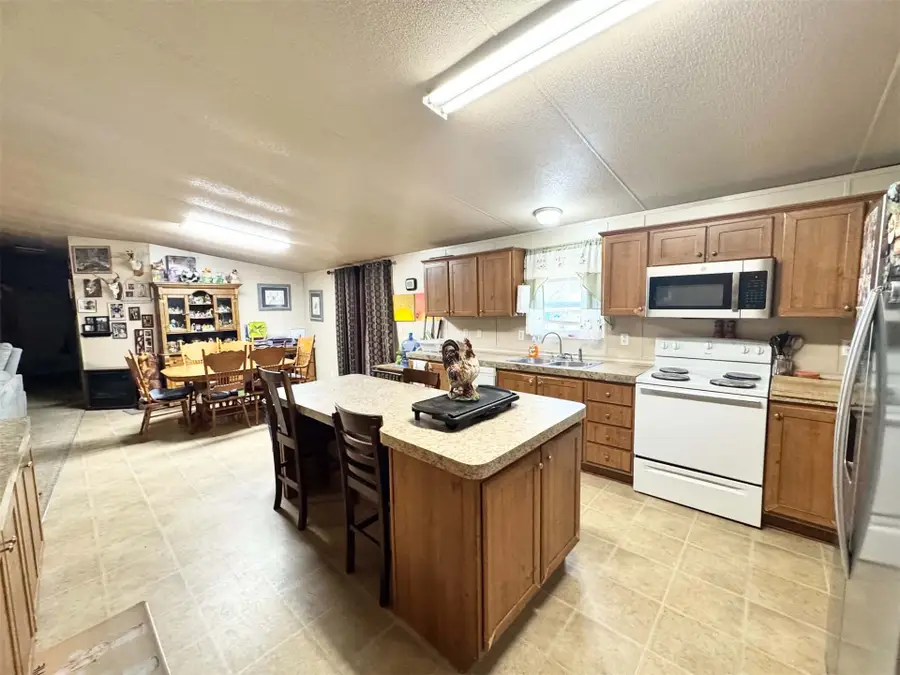 975 Claxton, Healdton, OK 73438 - #3