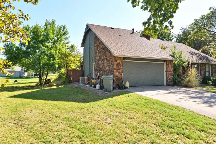 8809 N 174th East Avenue, Owasso, OK 74055 - #2