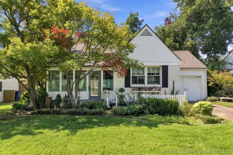 2258 S Delaware Court, Tulsa, OK 74114 - #2