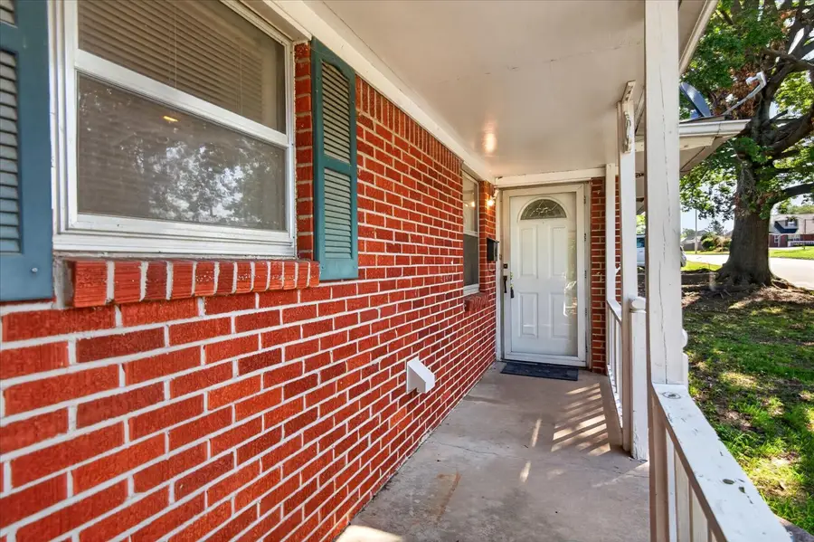 4900 SE Baylor Drive, Bartlesville, OK 74006 - #2