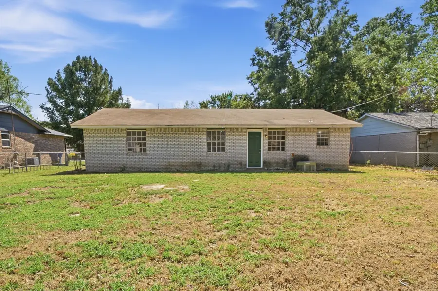 1314 W Clyde Avenue, Vinita, OK 74301 - #2