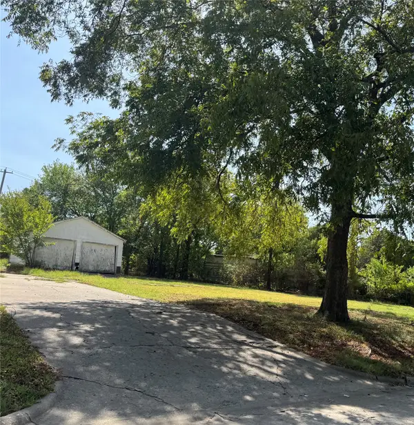 Ash Street, Ardmore, OK 73401