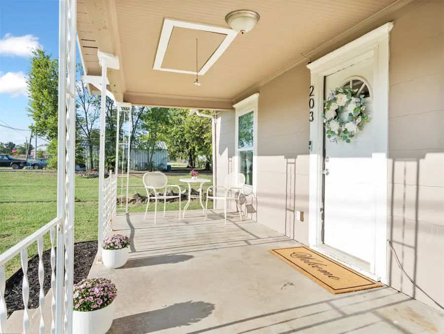 203 N Shawnee Street, Catoosa, OK 74015 - #3