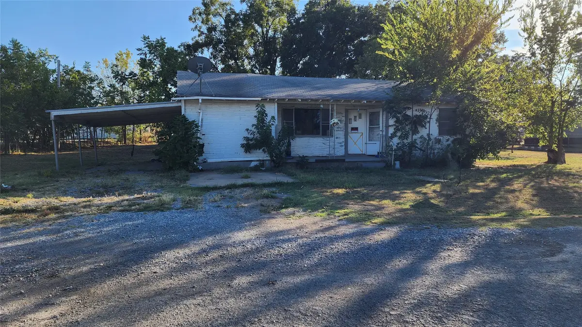 808 Peoria Avenue, Hartshorne, OK 74547 - #1