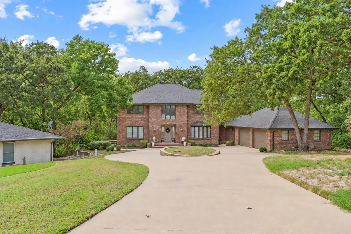 601 Oakridge Drive, Bartlesville, OK 74006 - #1