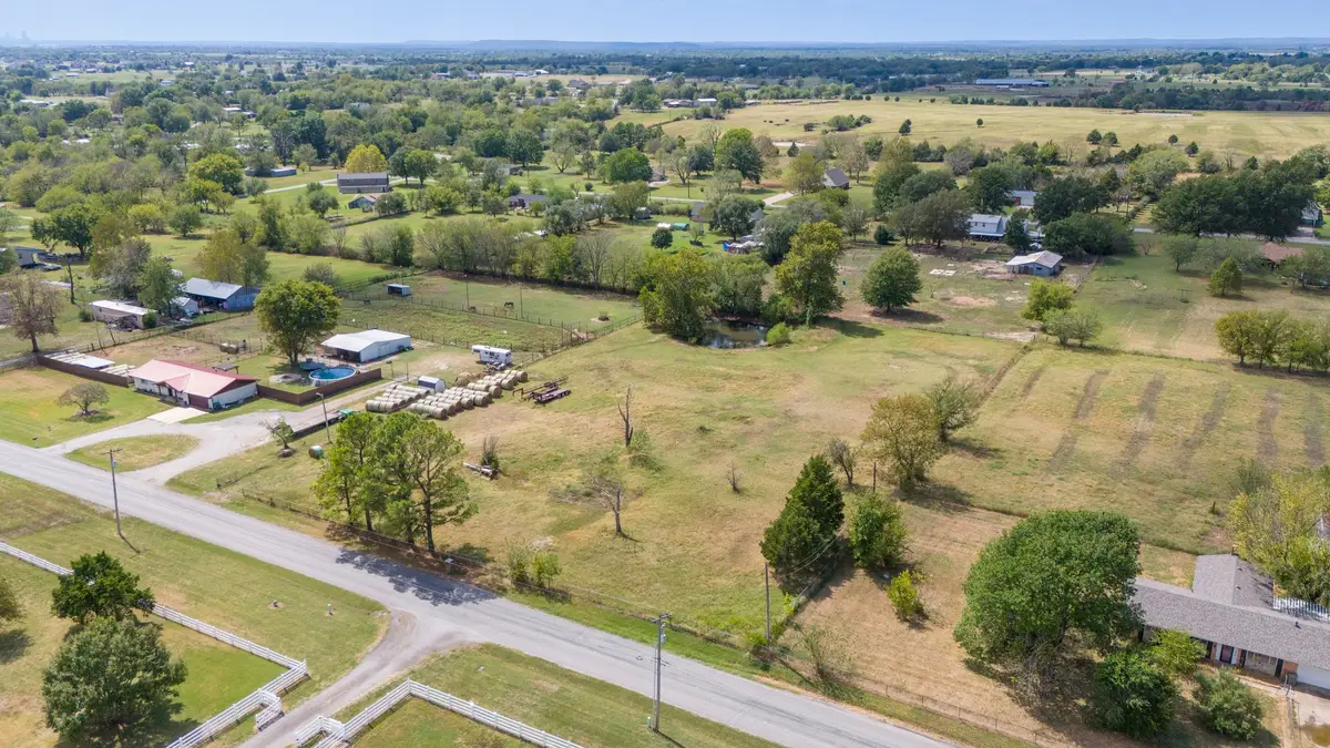 12152 N 97th East Avenue, Collinsville, OK 74021 - #1