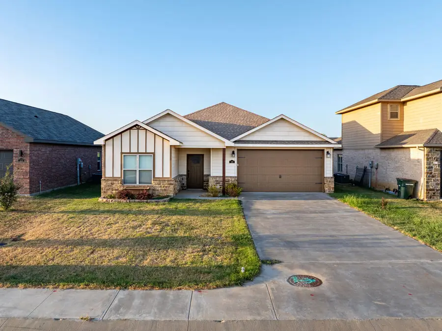 108 Tallgrass Street, Calera, OK 74730 - #2