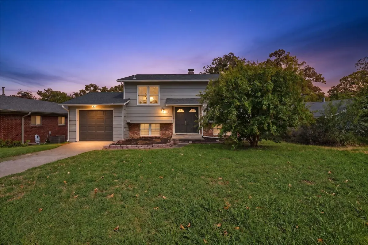 5523 S 30th West Avenue, Tulsa, OK 74107 - #1