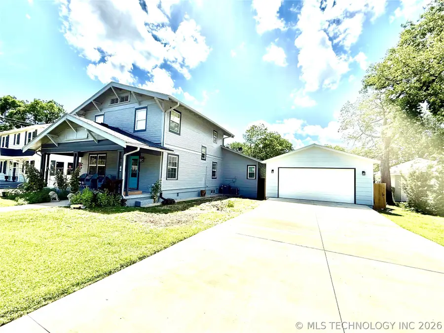 1433 S Dewey Avenue, Bartlesville, OK 74003 - #2