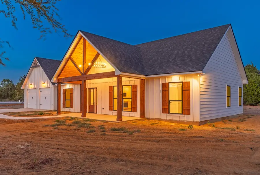 205 Blessings Way, Colbert, OK 74733 - #3