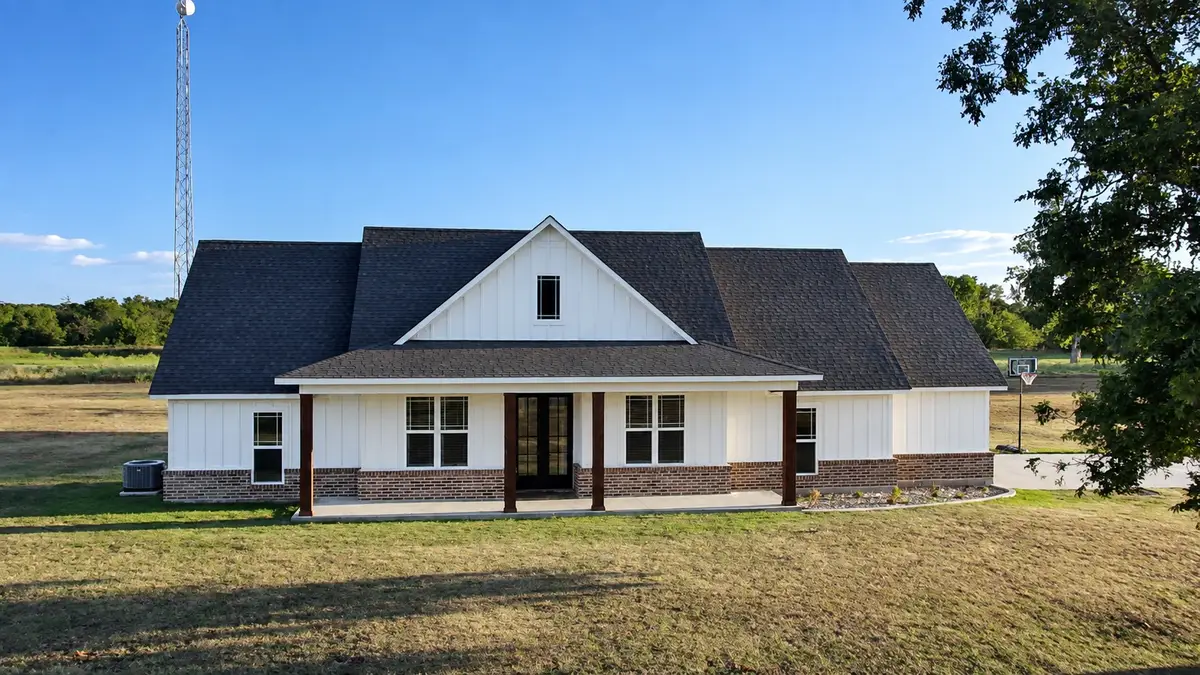 803 Silver Valley, Durant, OK 74701 - #1