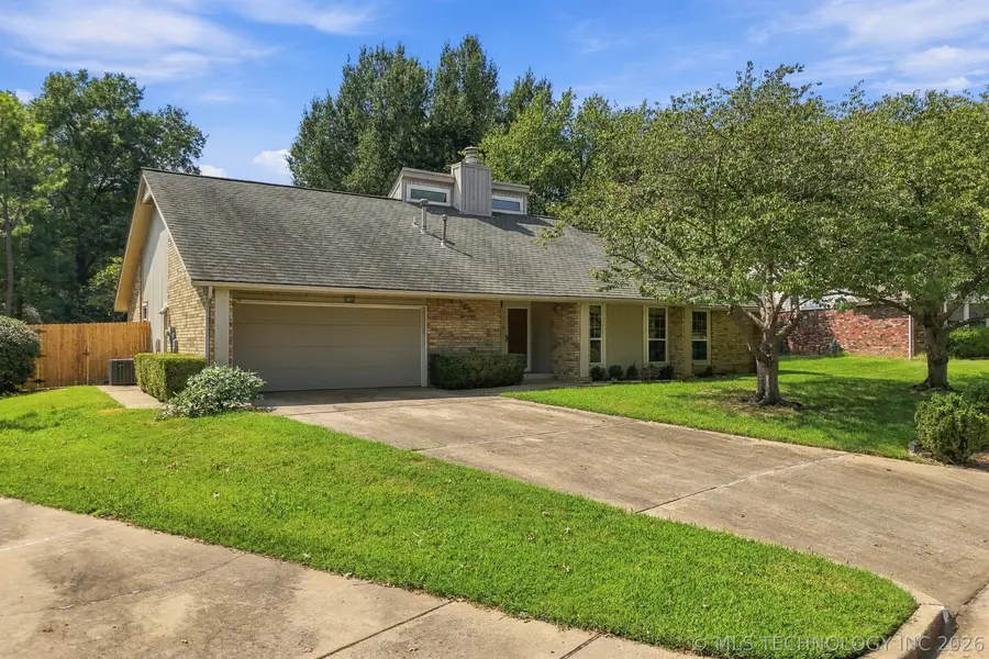 6206 E 78th Street, Tulsa, OK 74136 - #2