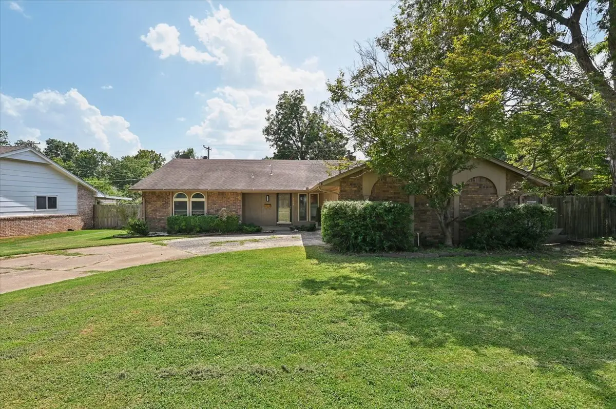 4204 E 52nd Street, Tulsa, OK 74135 - #1