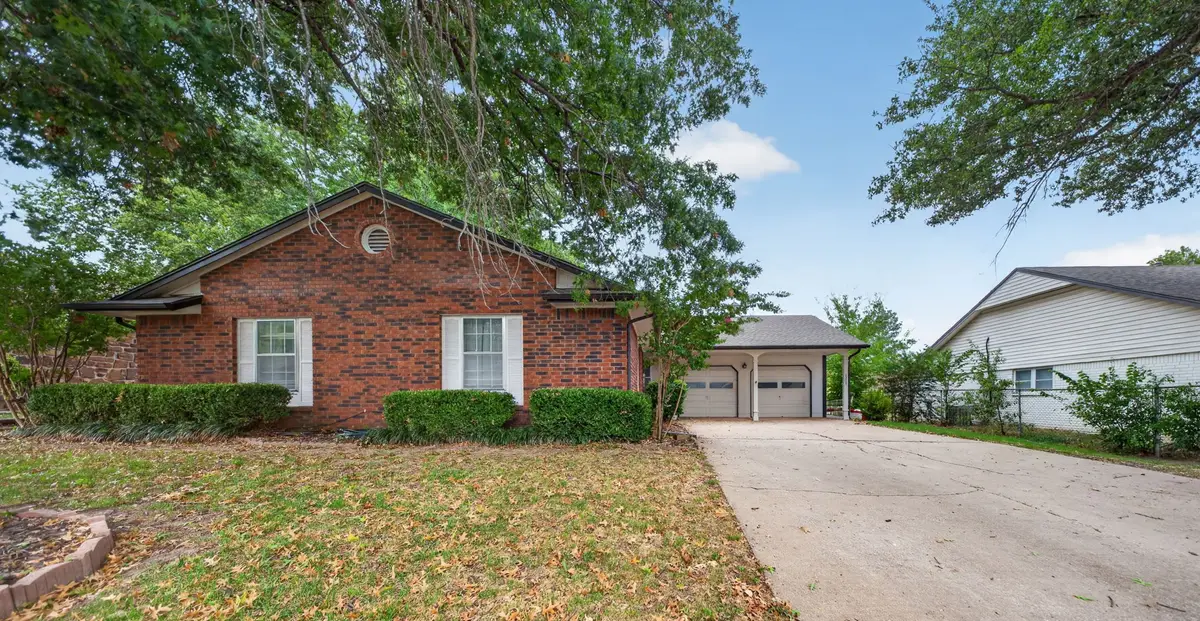 2309 W Dallas Street, Broken Arrow, OK 74012 - #1