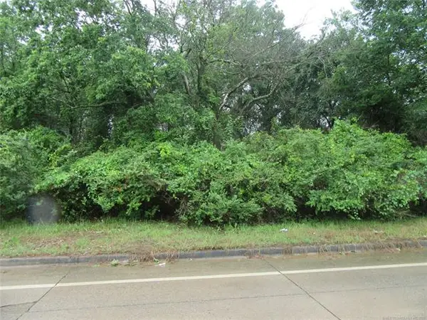 E Monroe, McAlester, OK 74501