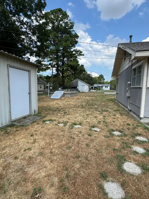 207 Seventh Avenue N, Madill, OK 73446 - #2