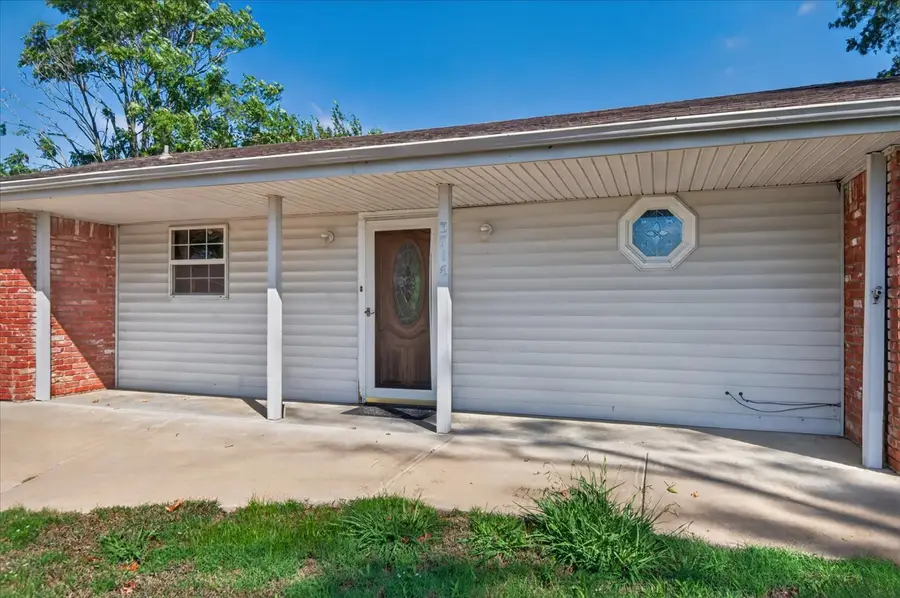 3716 S Velma Drive, Bartlesville, OK 74006 - #2