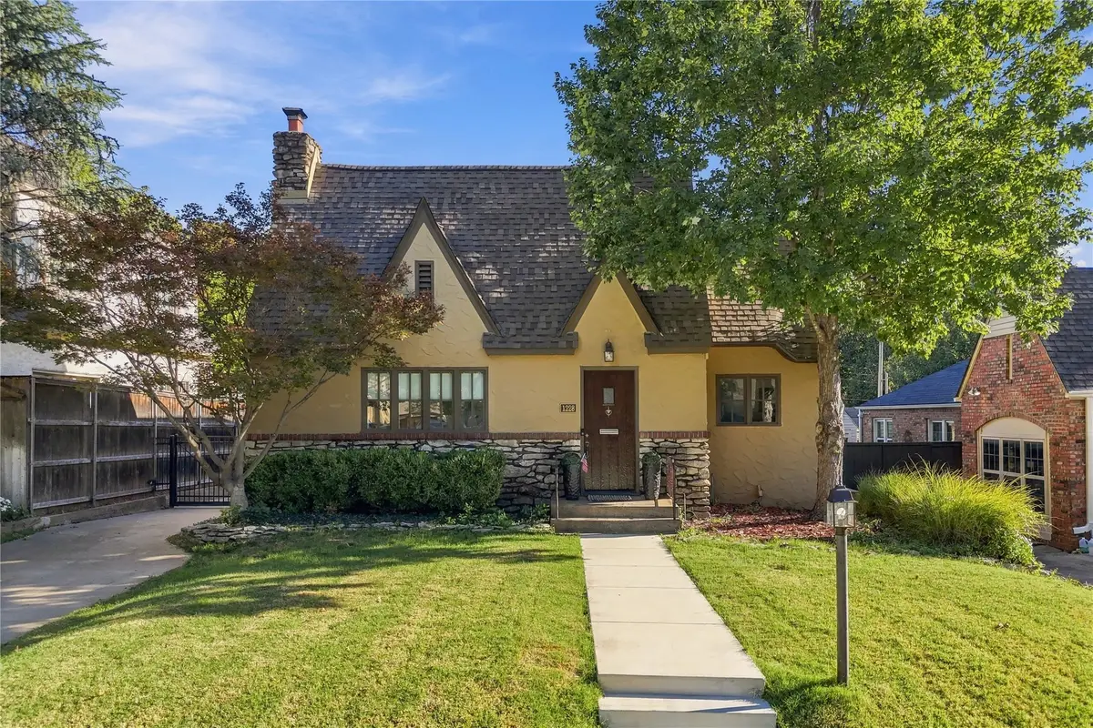 1228 E 28th Street, Tulsa, OK 74114 - #1