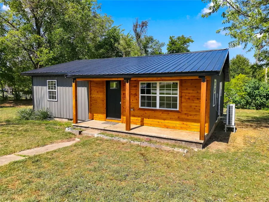 423 W Locust, Stilwell, OK 74960 - #2