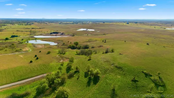 10 N Sandstone Avenue, Skiatook, OK 74070