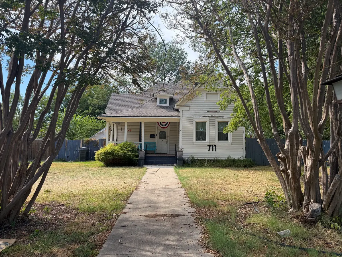 711 NW D Street, Ardmore, OK 73401 - #1