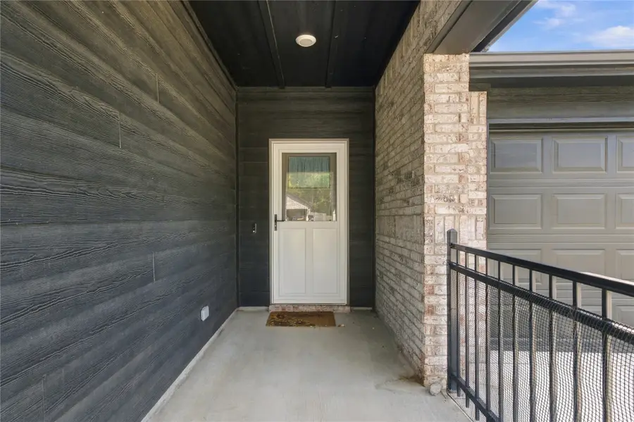 2704 W Brook Street, Claremore, OK 74017 - #3
