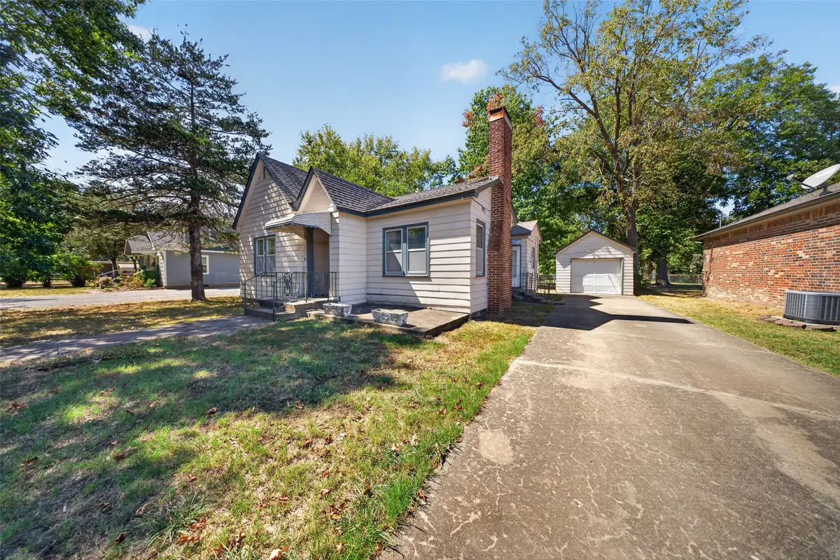 114 N Coo Y Yah, Pryor, OK 74361 - #1