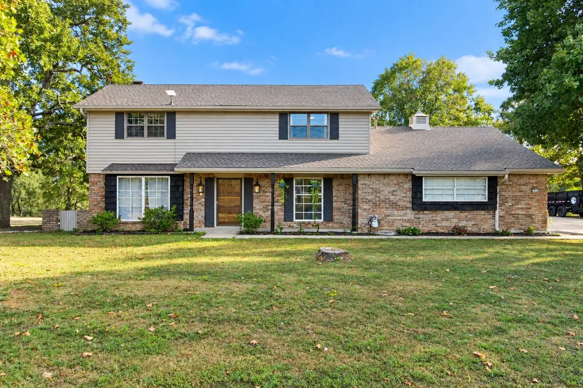 1908 E 20 Street, Okmulgee, OK 74447 - #1