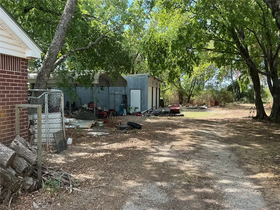 600 S 12th Avenue, Madill, OK 73446 - #3