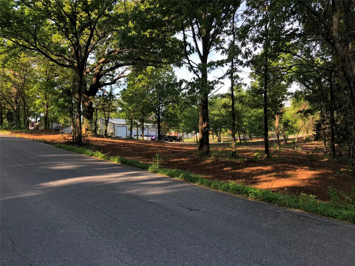 000 Rolling Wood Hills Drive, Durant, OK 74701 - #1