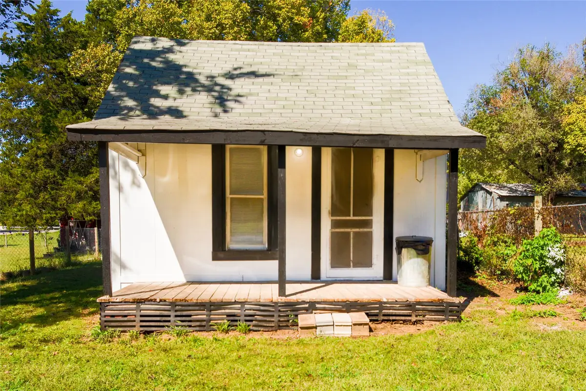 221 S Elm Street, Chelsea, OK 74016 - #1