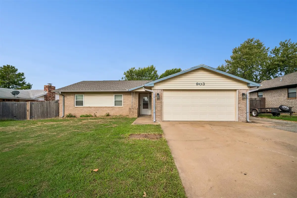 903 Holmes, Cushing, OK 74023 - #1