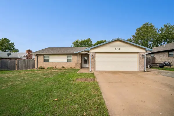903 Holmes, Cushing, OK 74023