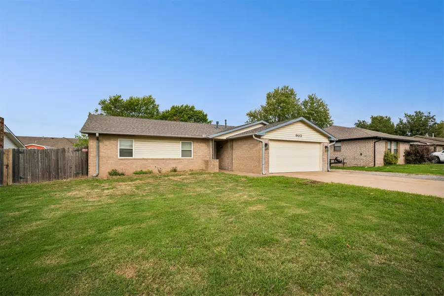 903 Holmes, Cushing, OK 74023 - #2