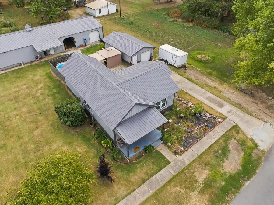 705 S 2nd Street, Morris, OK 74445 - #2