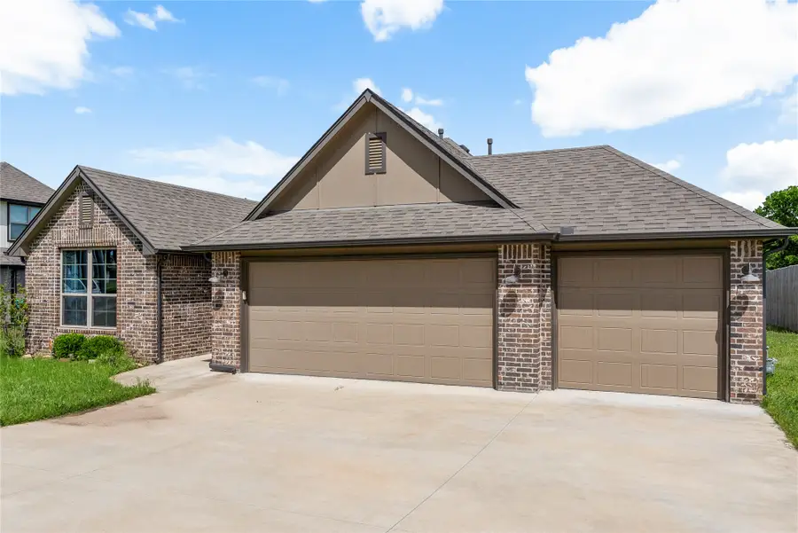 2111 S Osage Avenue W, Skiatook, OK 74070 - #2