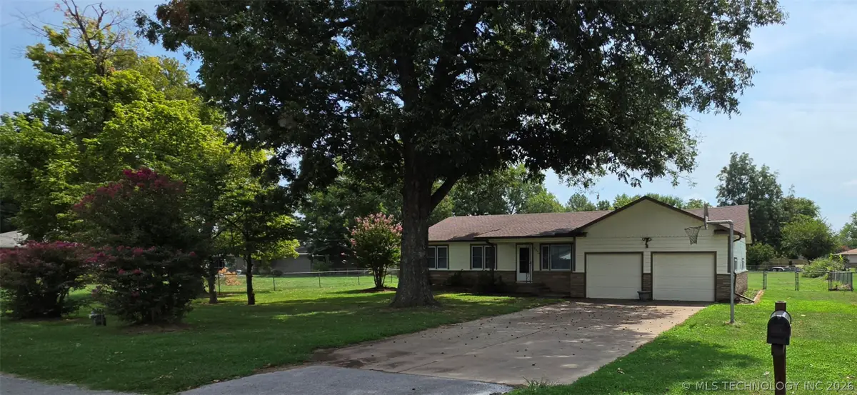 7910 E 129th Street S, Bixby, OK 74008 - #1