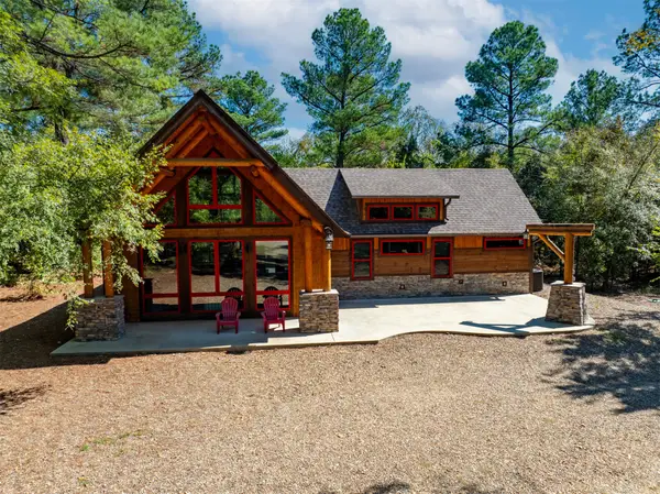 204 Xpress Lane, Broken Bow, OK 74728