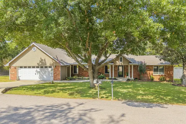 211 Meadow Road, Ardmore, OK 73401