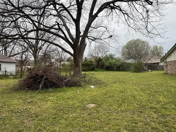 1215 N Gessel Street, Seminole, OK 74868