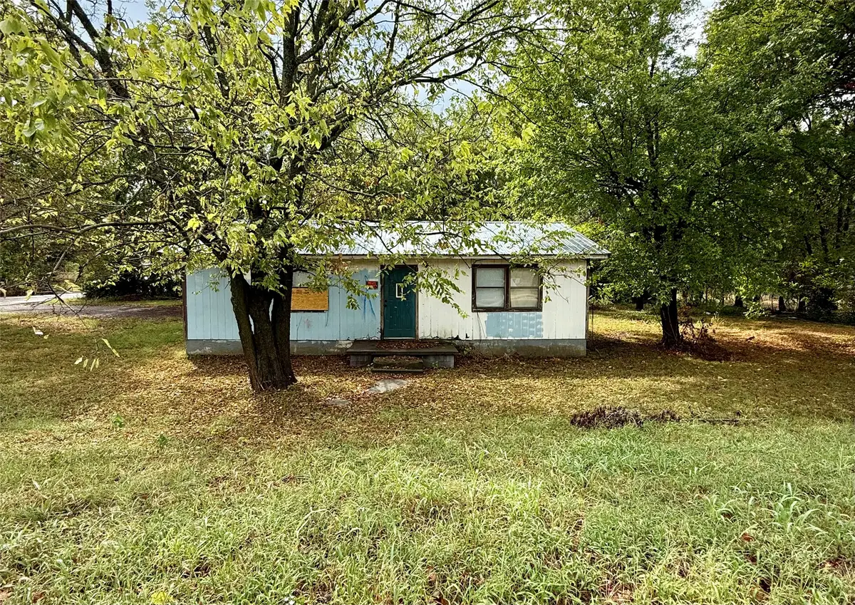 1008 E Graham Avenue, Pryor, OK 74361 - #1