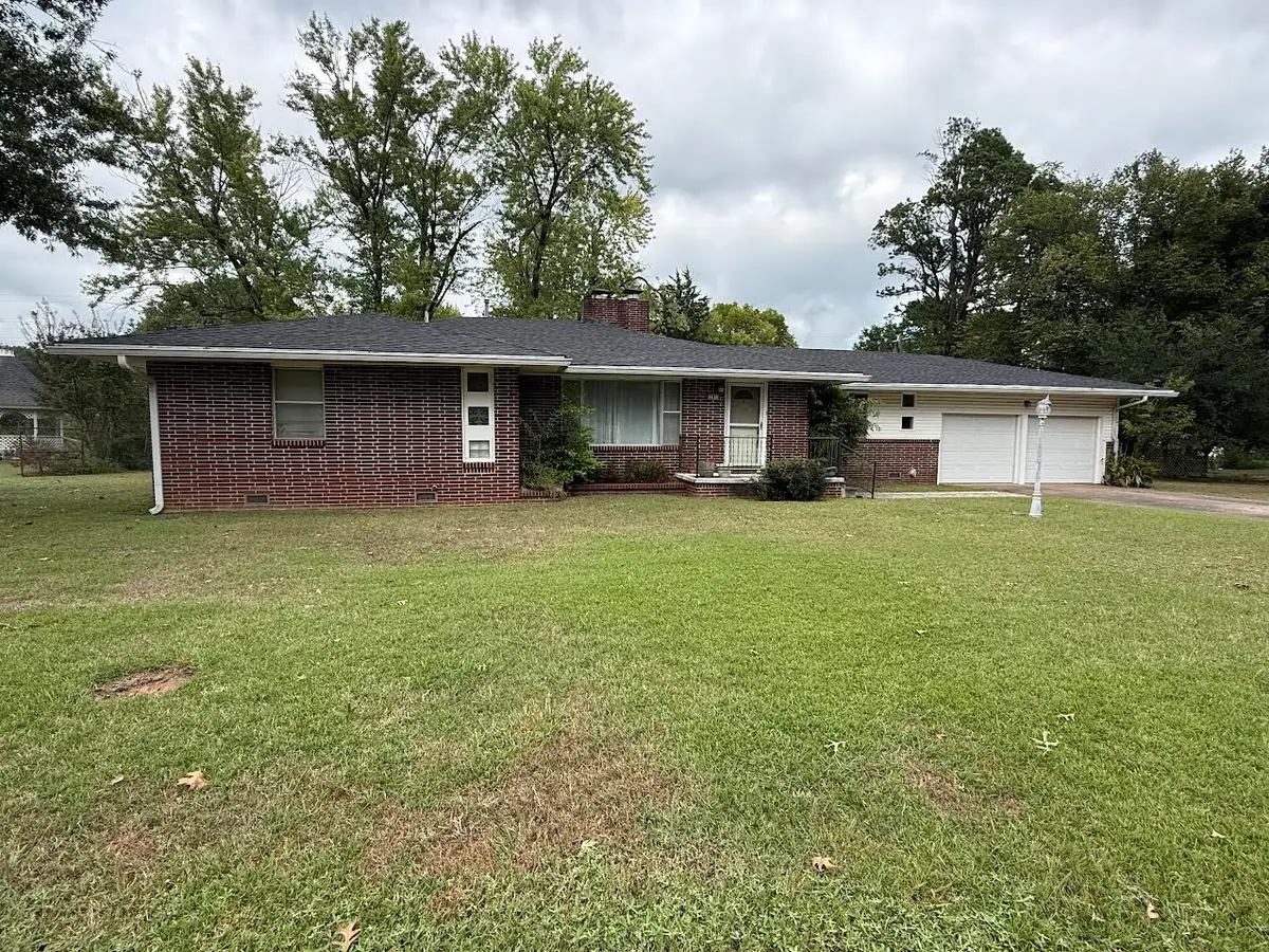 201 NW Rose, Stigler, OK 74462 - #1
