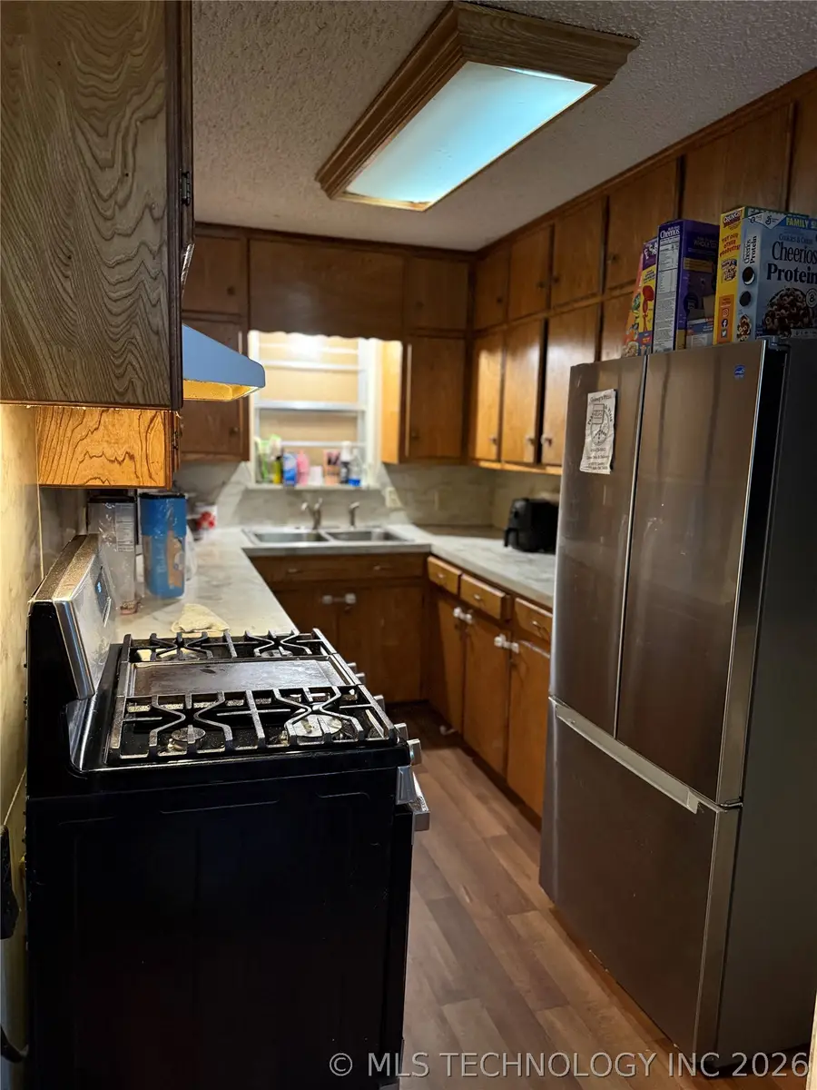712 Nichols Avenue, Checotah, OK 74426 - #3