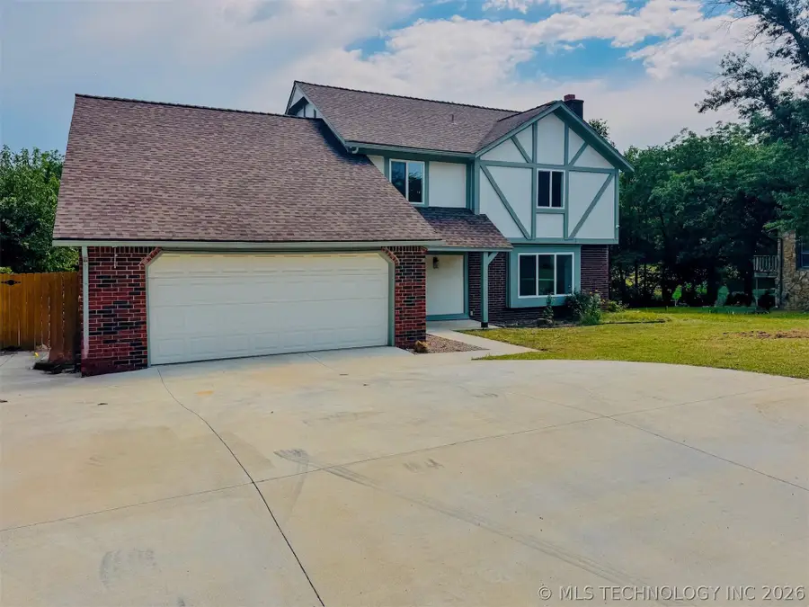 2502 W Driftwood Drive, Claremore, OK 74017 - #3