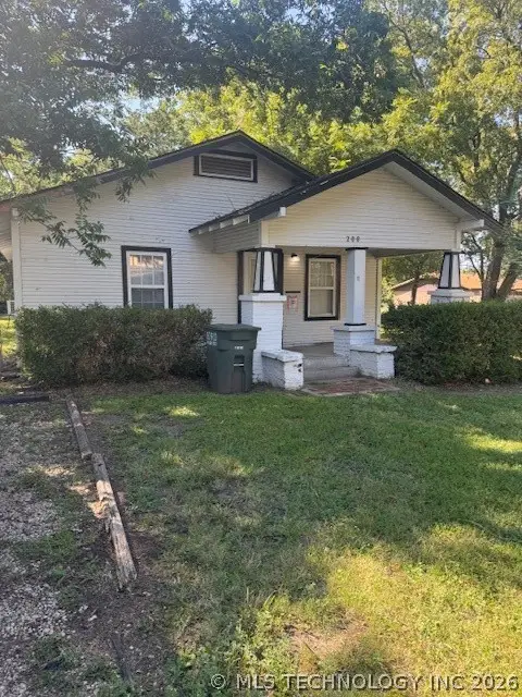 200 S 12th Avenue, Madill, OK 73446